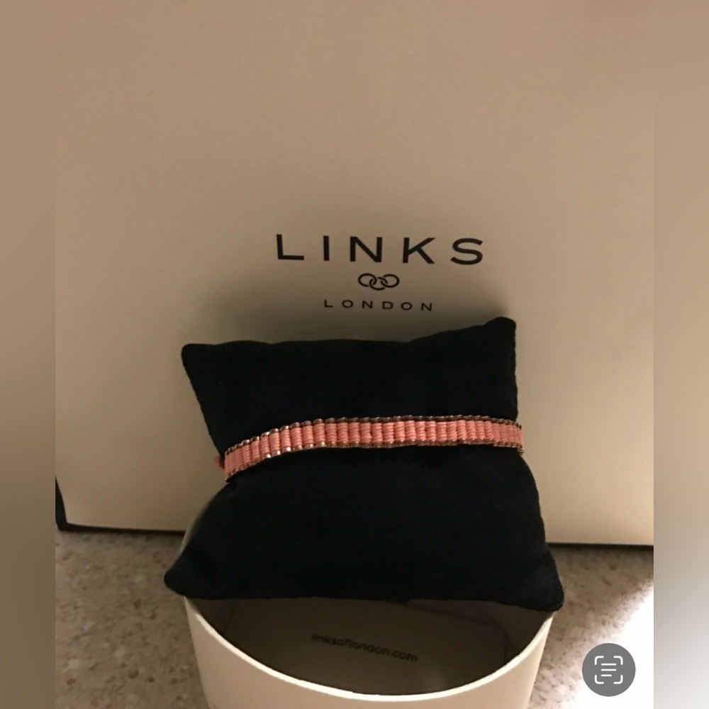 Links of London Rose Gold Mini Friendship Bracelet - Picture 6 of 16
